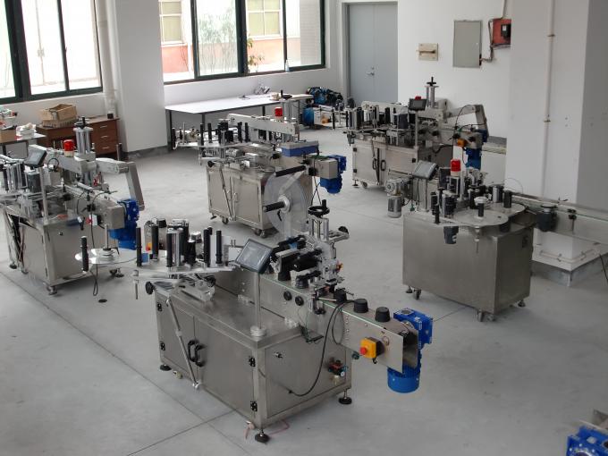 Peiriant labelu llorweddol ochr ddwbl potel sgwâr cynhwysydd rheolaidd neu afreolaidd