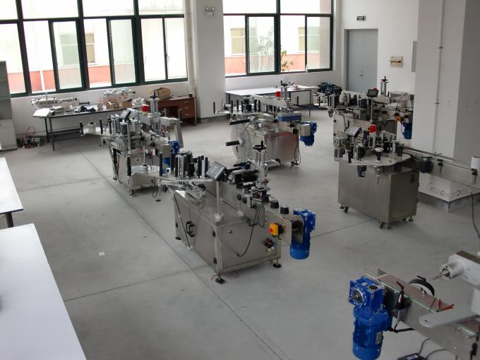 Peiriant labelu sticer ochr dwbl cyflymder uchel olew hydrolig