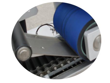 Peiriant labelu tiwb papur 500 rholer yn gosod label sticer ffabrig hunanlynol