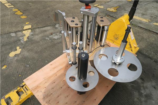 Label Rotari Potel Grwn Gyda System Peiriant Labelu Dysgl Cylchdro