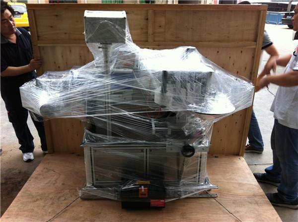 Ymgeisydd Label Sticer Cyflymder 45m / Min ar gyfer Poteli Sqaure / Rownd / Dŵr Fflat