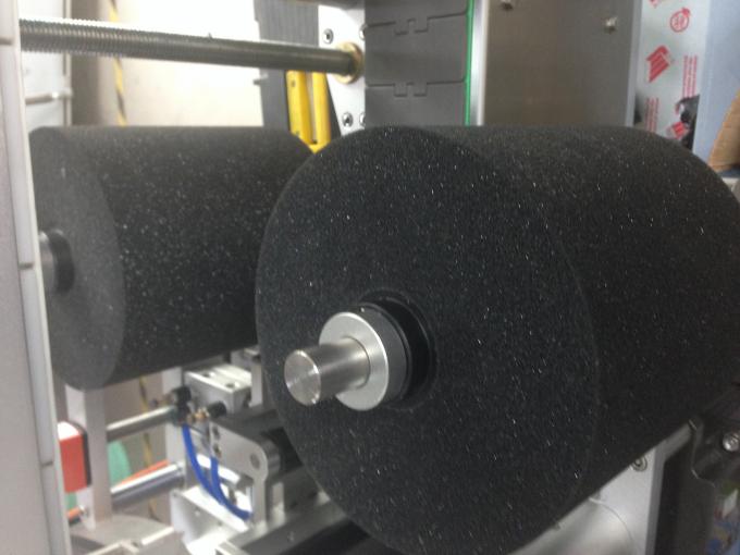 Peiriant Labelu Botel Modur Gweinydd ar gyfer Potel Grwn / Fflat / Sqaure