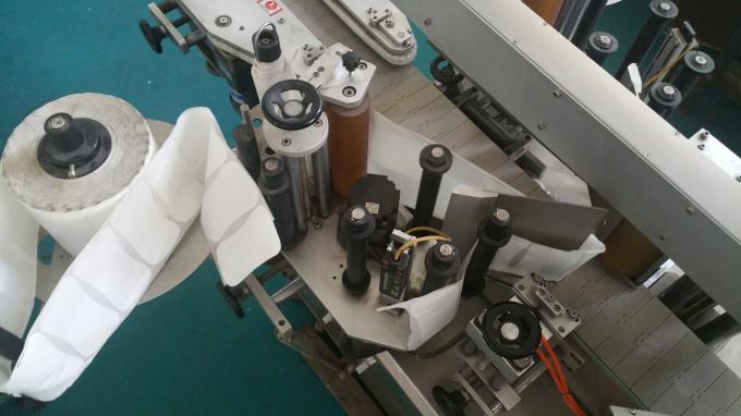 Peiriant Ymgeisydd Sticer Botel Sgwâr Jar 25kg, Peiriant Labelu Gyda Botel Bwydo Cyflymder Sefydlog