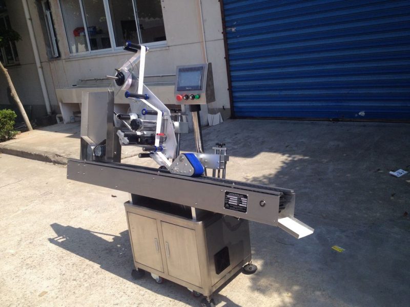 Peiriant labelu awtomatig sticer hunan-gludiog diamedr 12-25mm peiriant labelu awtomatig ar gyfer cyflenwr colur ffon gwefus